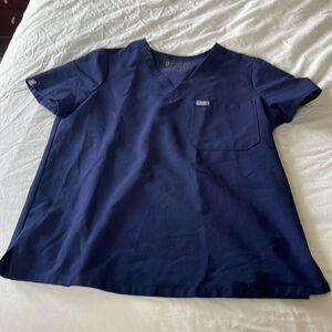 Catarina One-Pocket Scrub Top